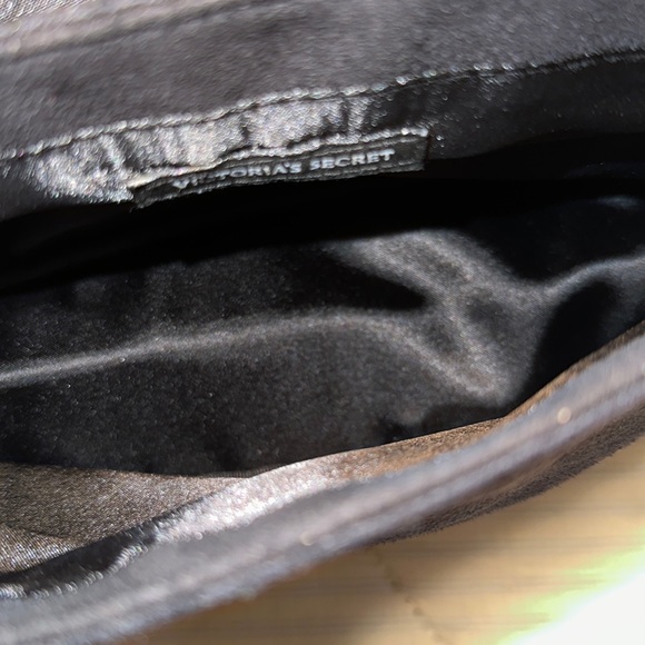 🍒VS Clutch - Picture 2 of 2